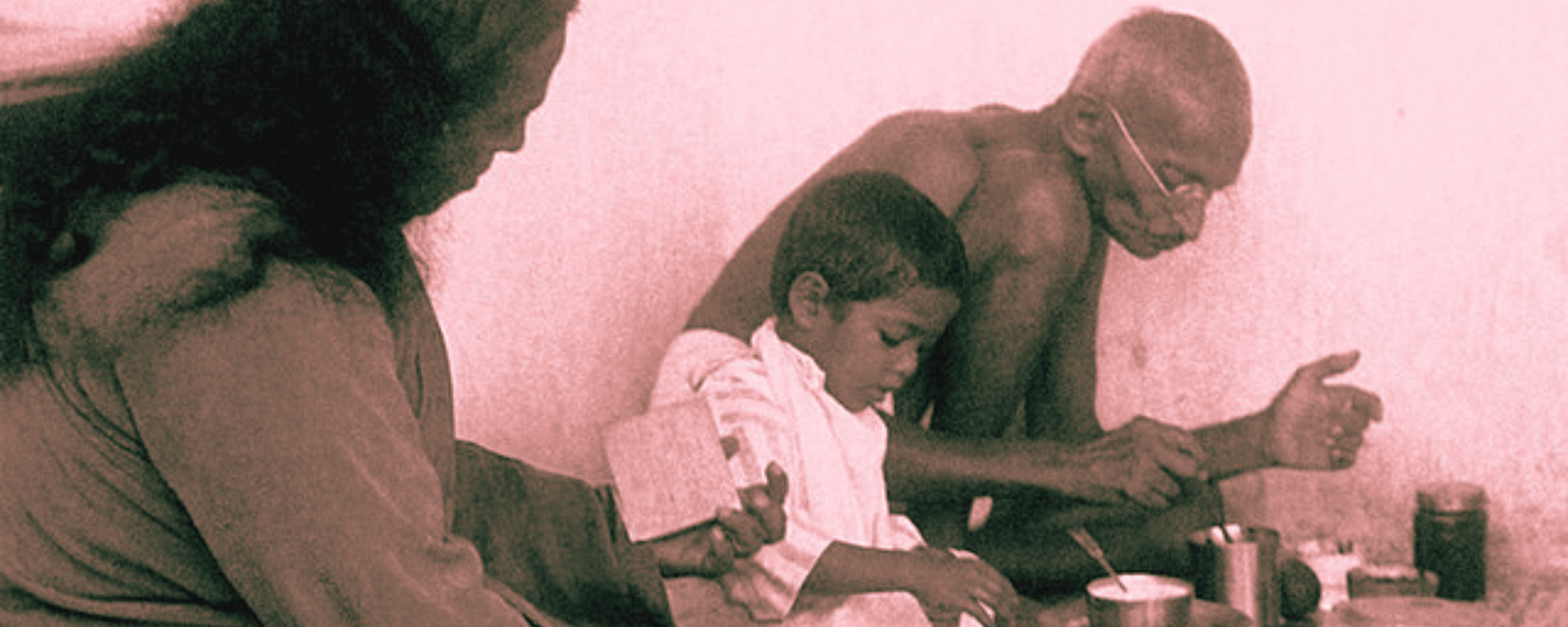Paramahansa Yogananda (left) and Gandhiji (right). Source: Wikimedia Commons